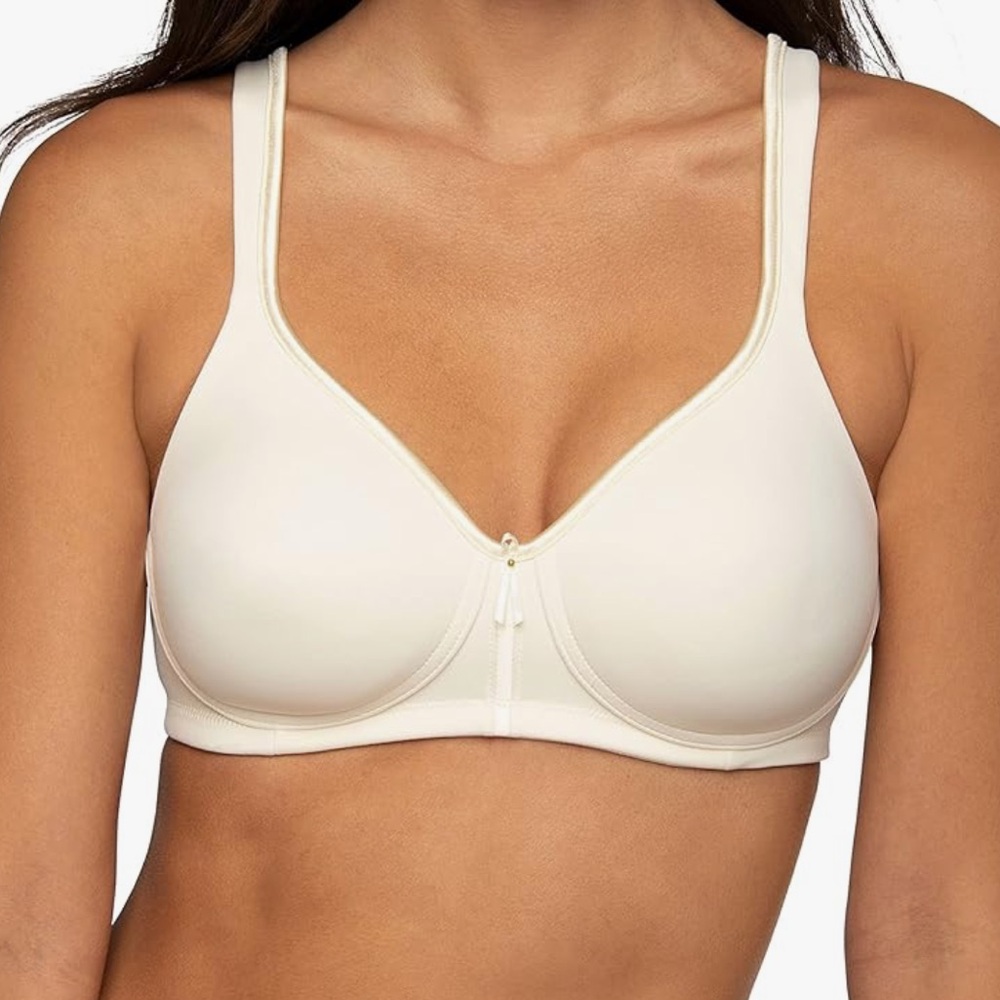 Vanity Fair Seamless Wirefree Smoothing Bra White Style 9272335 Size 38DD